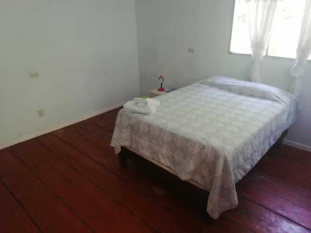 Bed and Breakfast Donde Familia Manito Paquera Exterior foto